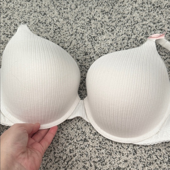Victoria's Secret Ribbed White Bra 36DD - Picture 9 of 10
